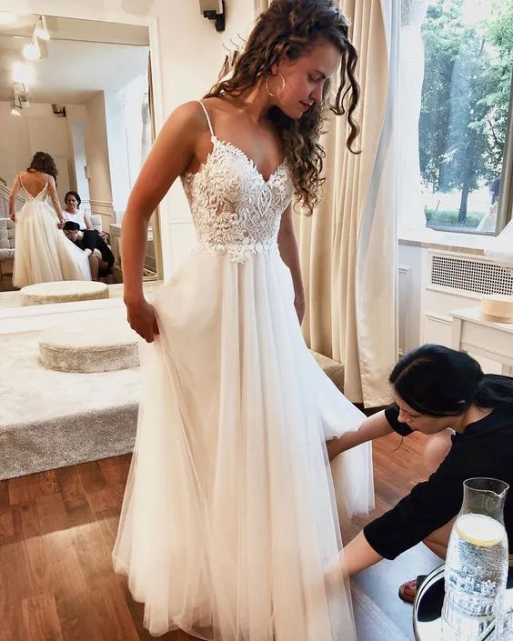 Dreamy A-line Lace Tulle Long Wedding Dresses