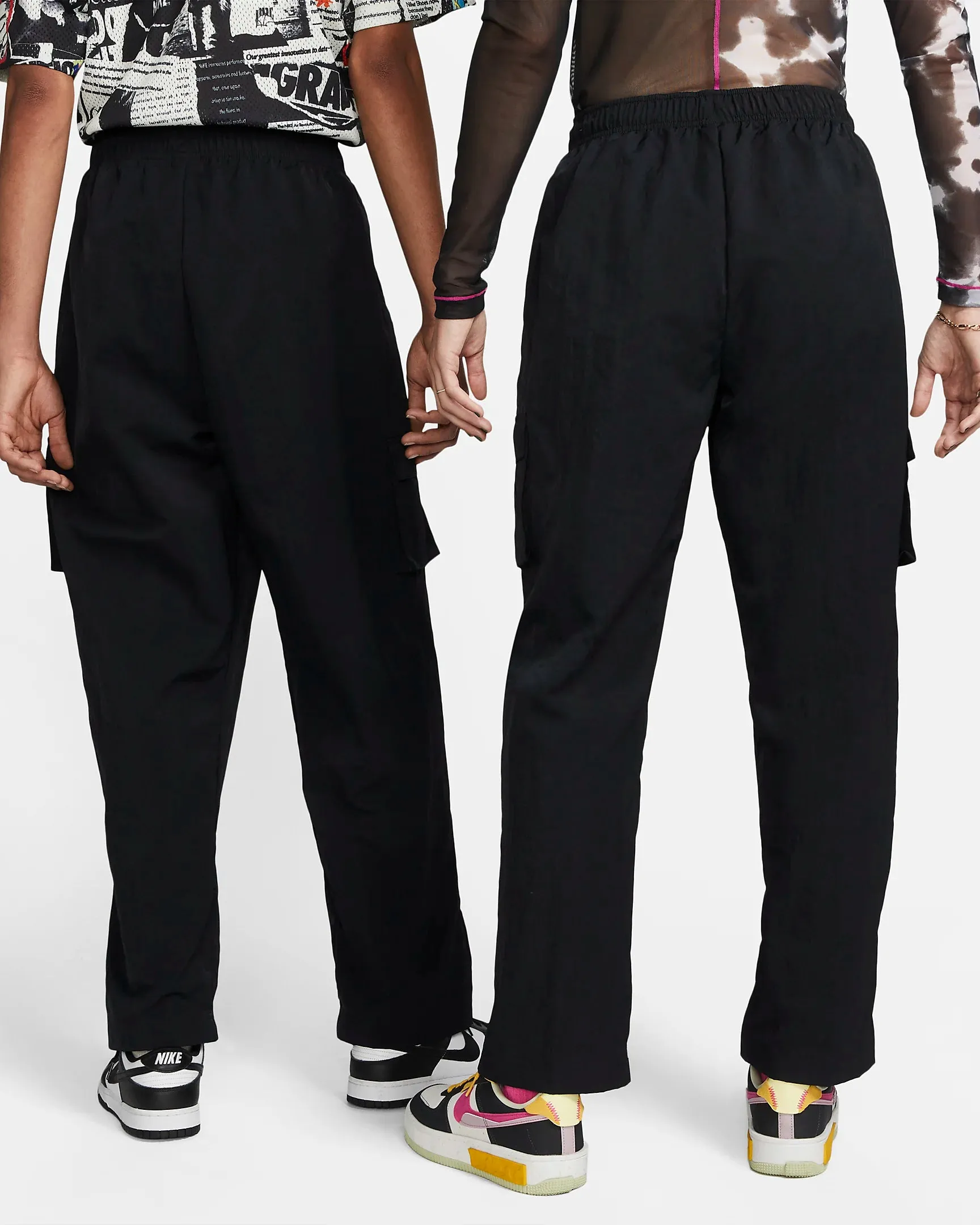 Nike Sportswear Essential Women's High-Rise Woven Cargo Pants