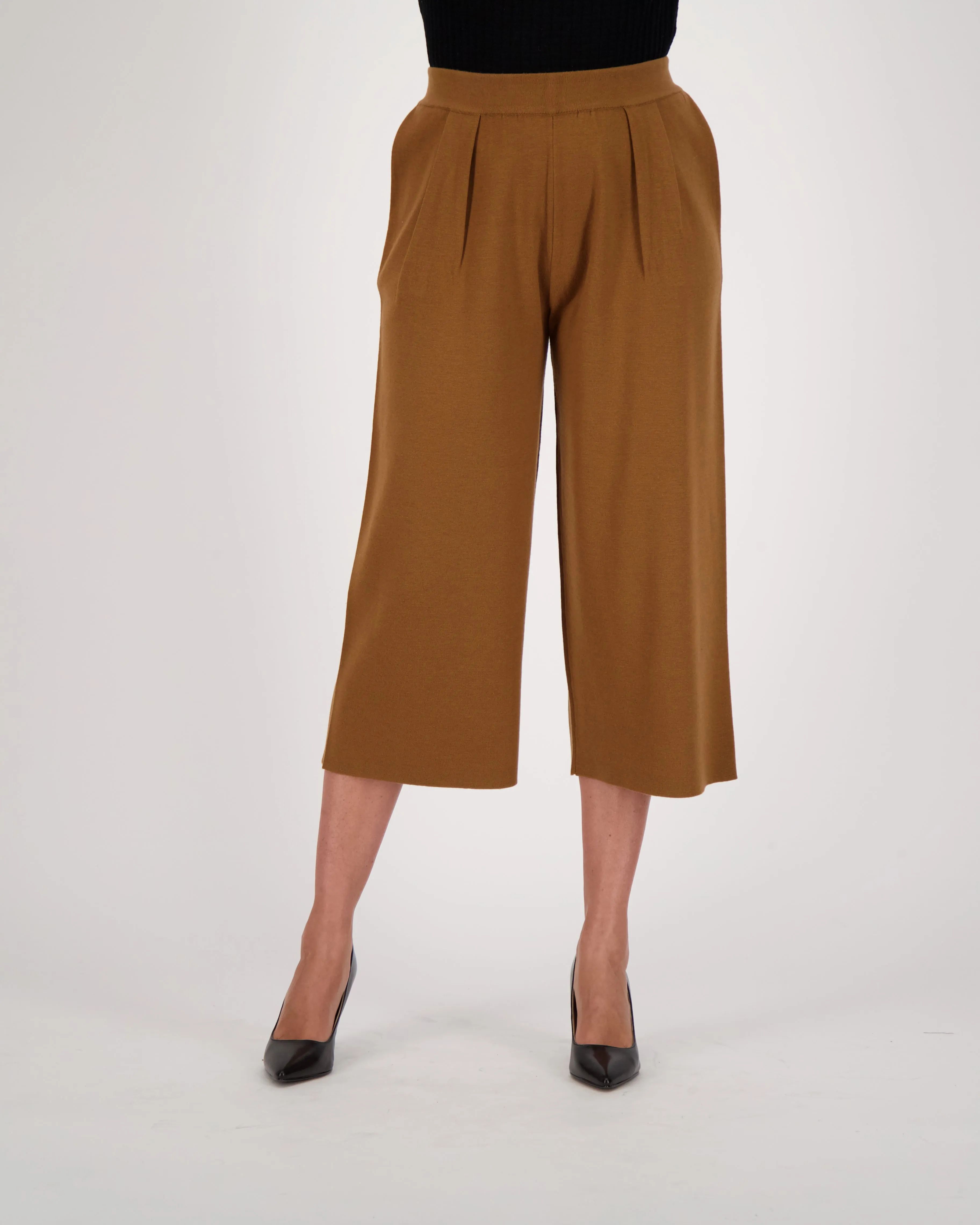 Pull-On Gaucho Knit Pant