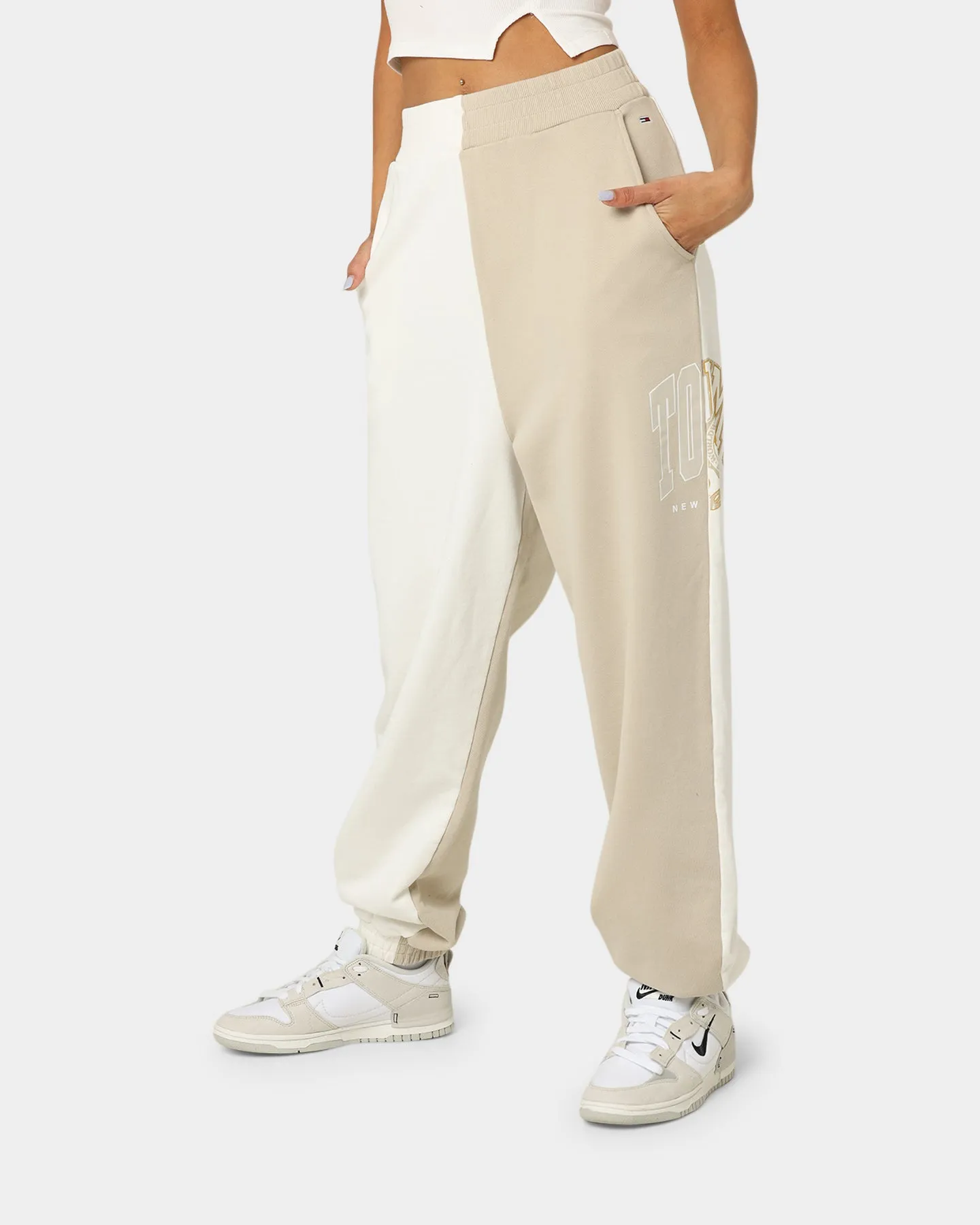 Tommy Jeans Women's College Sweat Pants Savannah Sand