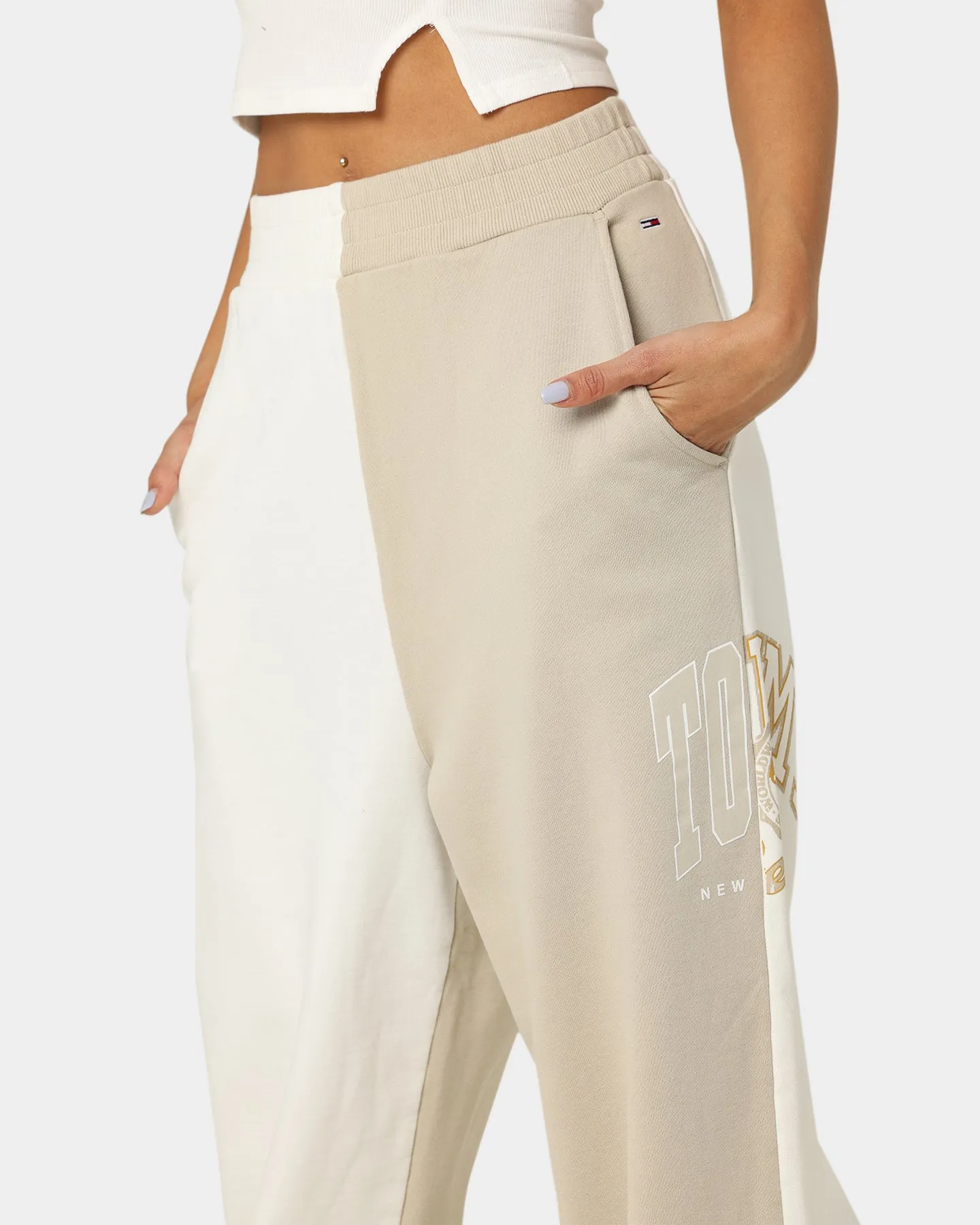 Tommy Jeans Women's College Sweat Pants Savannah Sand